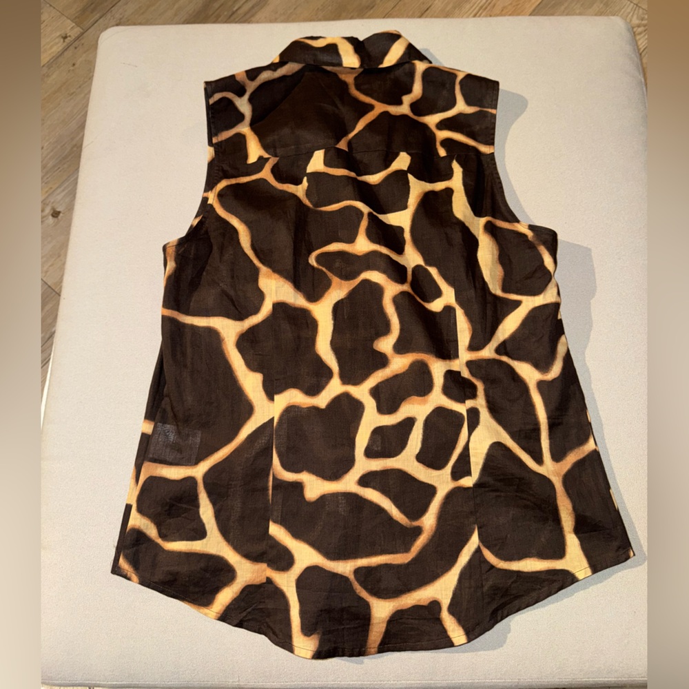 Escada Button-Up Top - Picture 2 of 3
